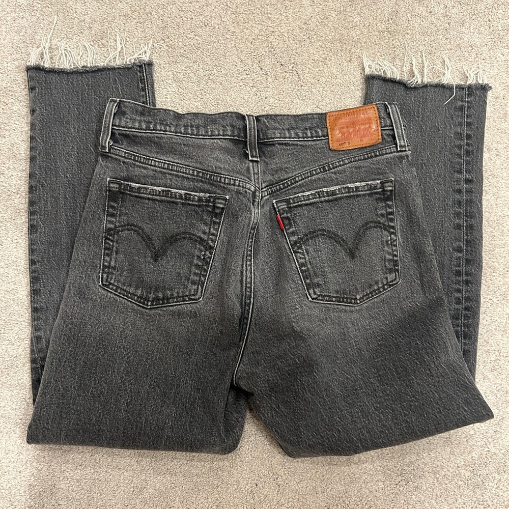 Women's Levi’s Black Jeans 28